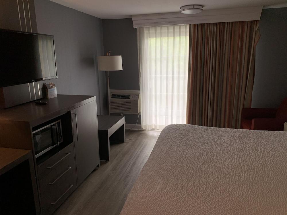 Super 8 By Wyndham Sturbridge Hotel Kültér fotó