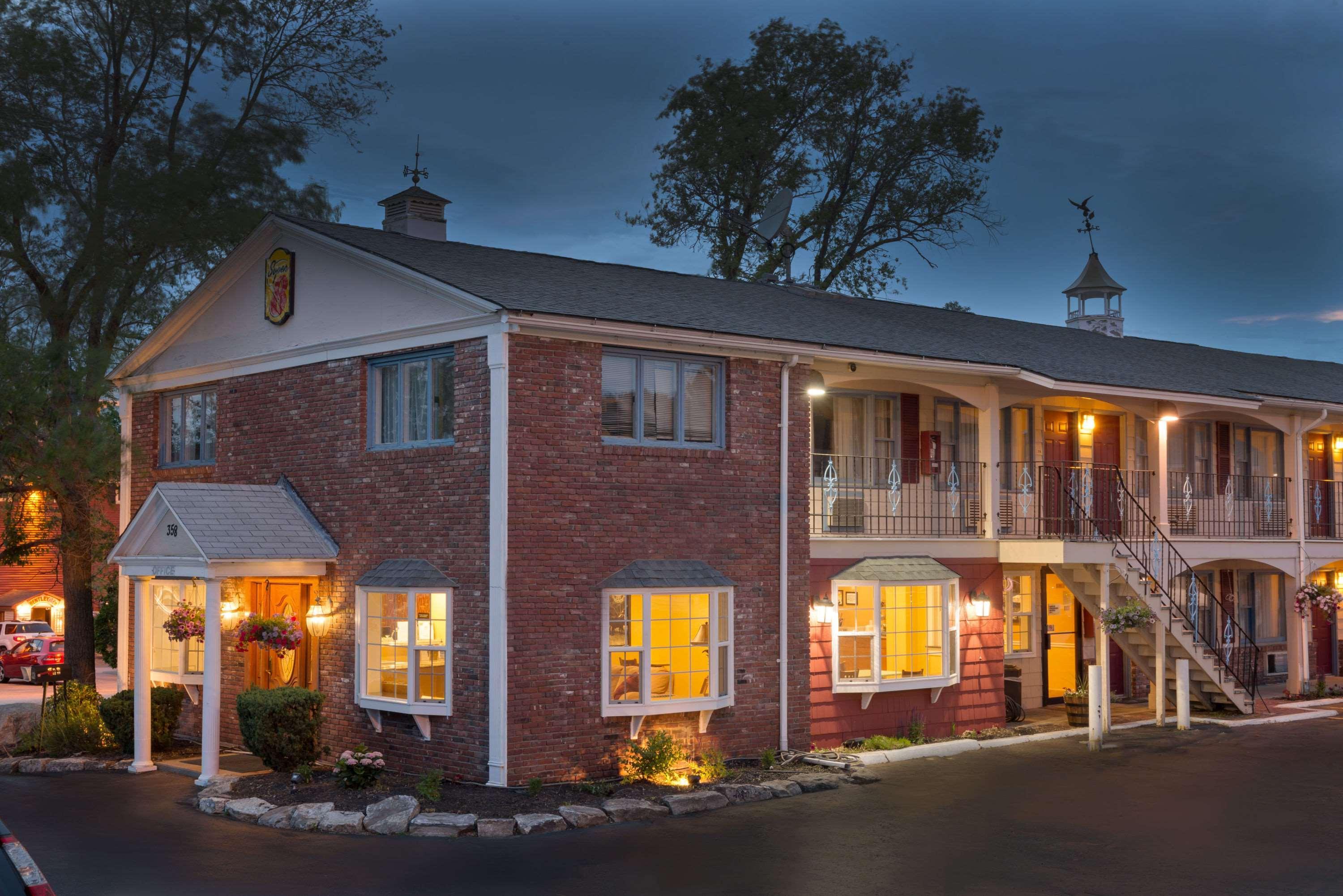 Super 8 By Wyndham Sturbridge Hotel Kültér fotó