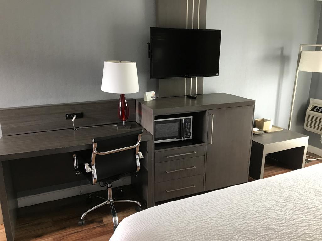 Super 8 By Wyndham Sturbridge Hotel Kültér fotó