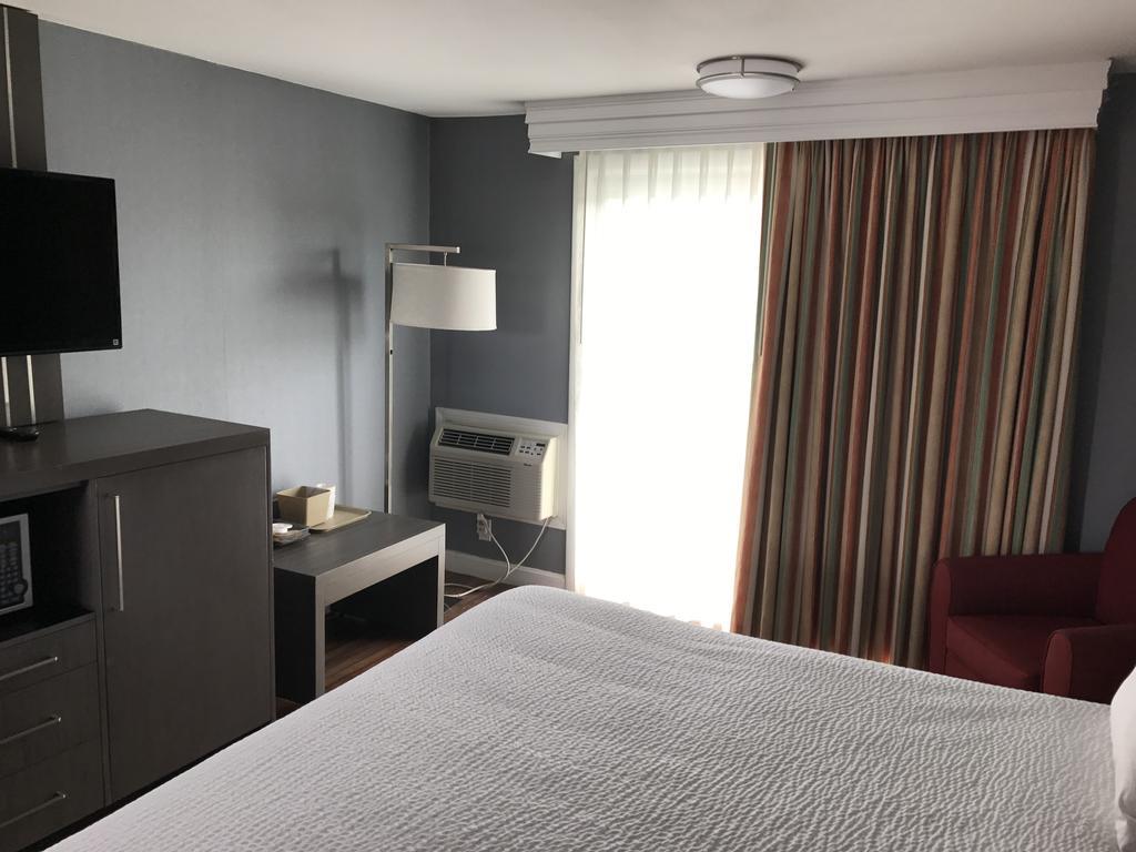 Super 8 By Wyndham Sturbridge Hotel Kültér fotó