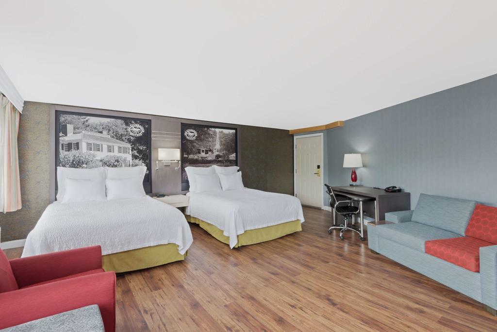 Super 8 By Wyndham Sturbridge Hotel Kültér fotó